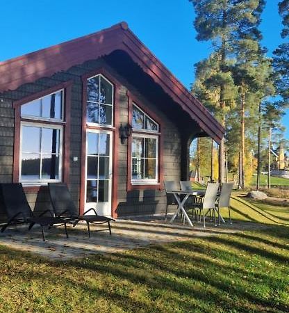 Lakeside Log Cabin Fraemby Udde فالون المظهر الخارجي الصورة